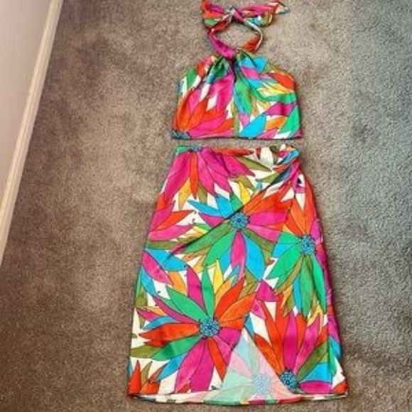 Rachel and Zoe Vibrant Halter Two Piece Set Crop Top Midi Skirt Jungle Floral - Picture 3 of 8
